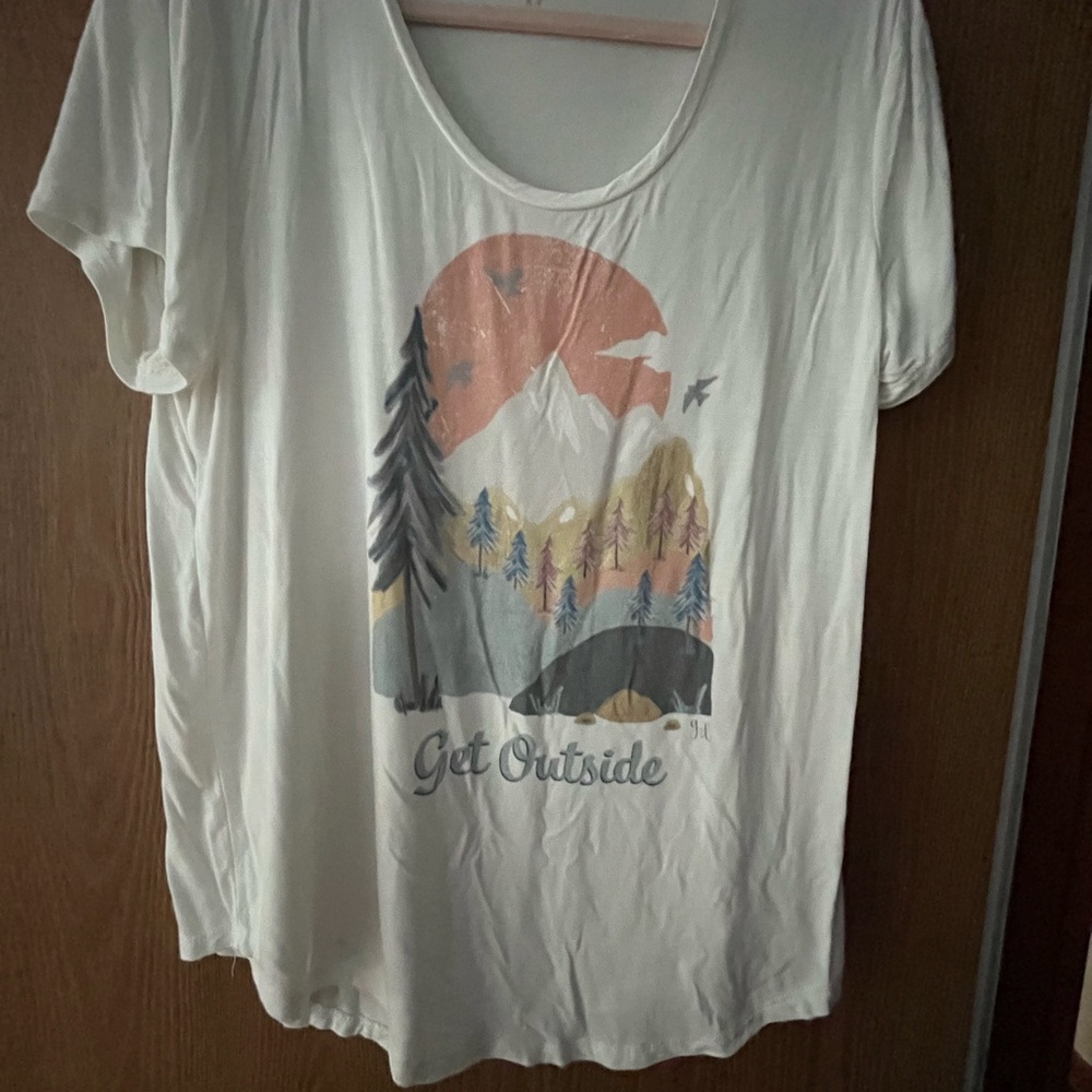 Grace & Lace White Graphic Tee